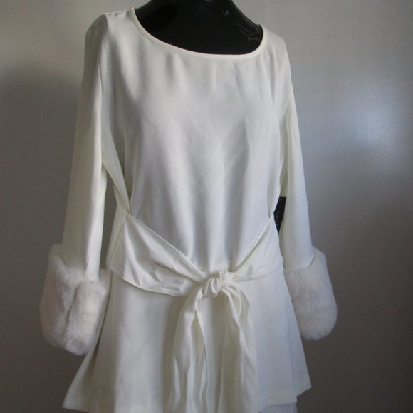 Palani V Neck with Fur Sleeve in Light Blue